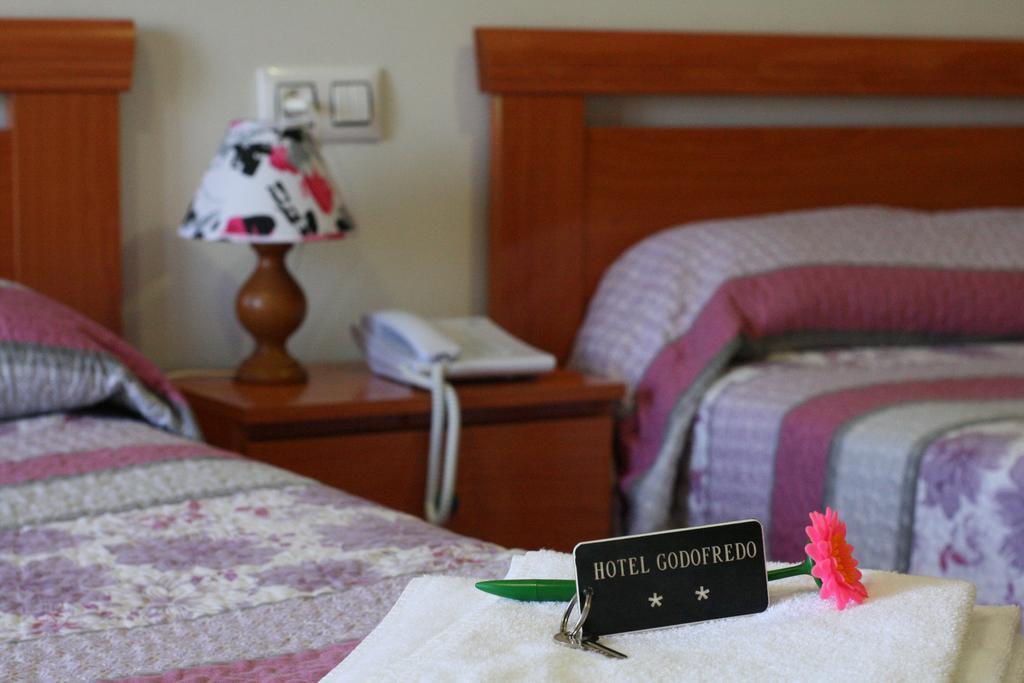 טולדו Hotel Godofredo מראה חיצוני תמונה